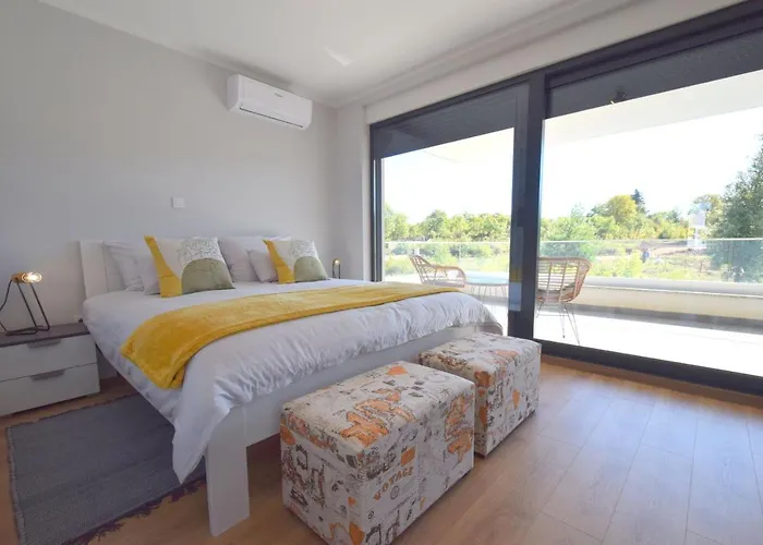 Hébergement de vacances Nya *