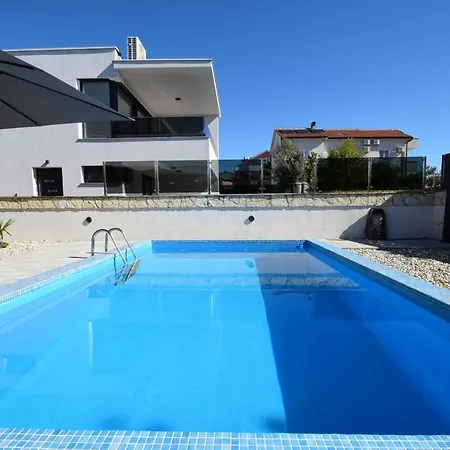 Nya Prázdninový dům