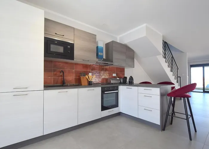 Nya Ferienhaus